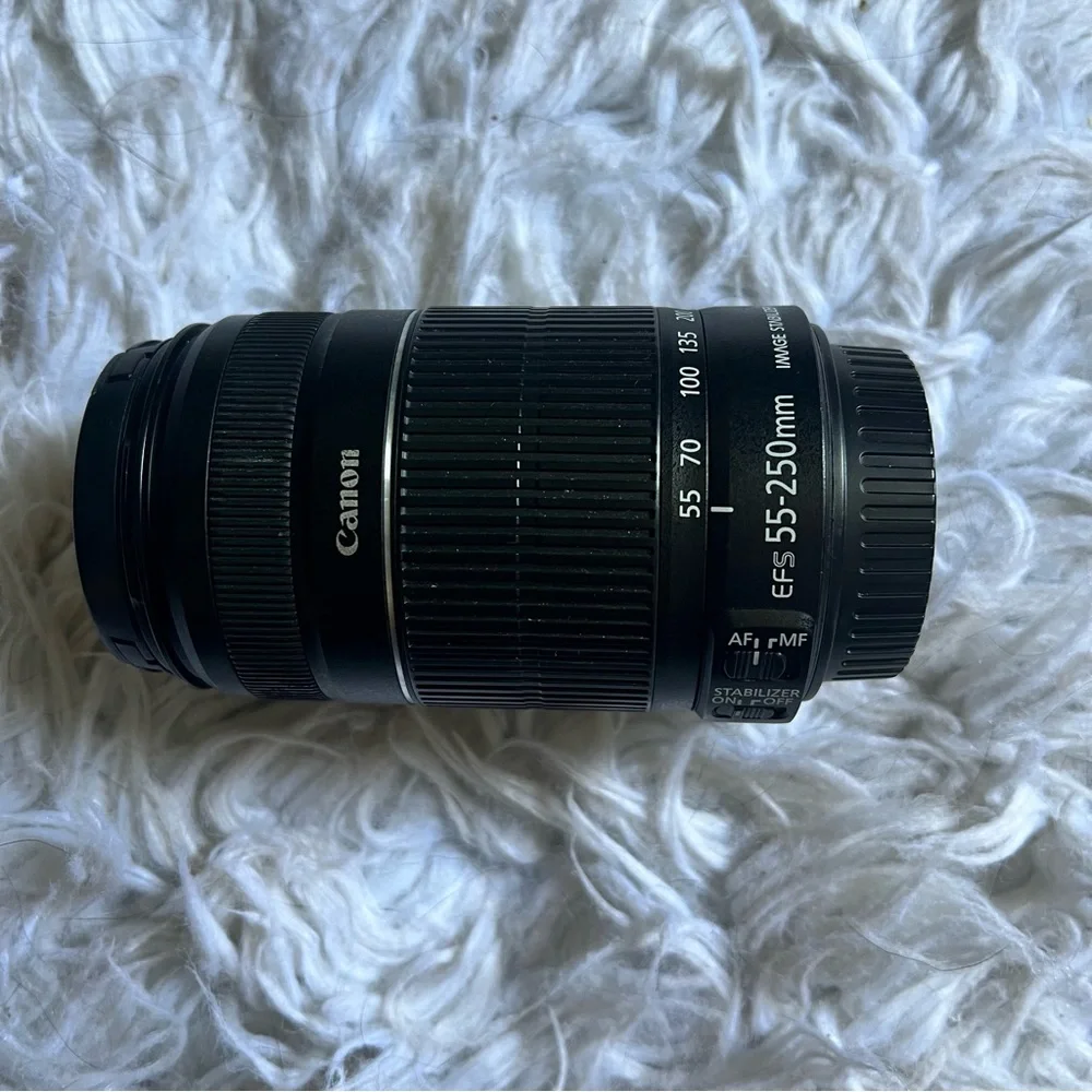 Canon EOS Rebel t6 (2 lenses included)